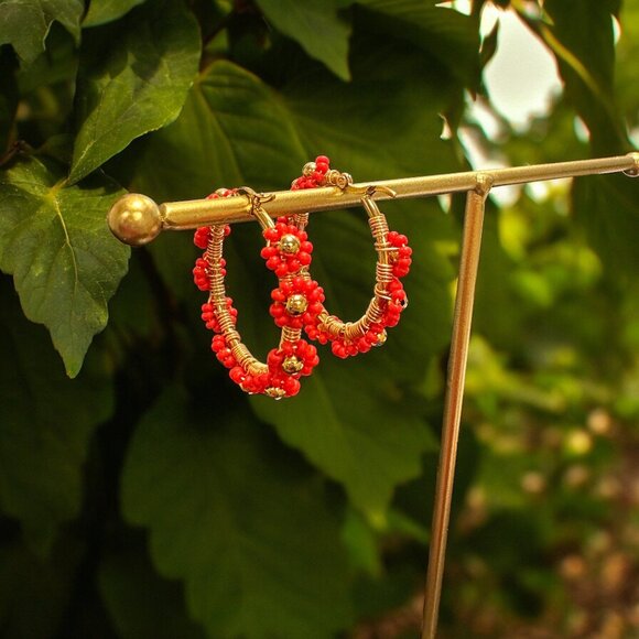 Red Flower Shape Hoop Earrings Gift for Daughter Handmade Spring Beaded Jewelry - Picture 3 of 3